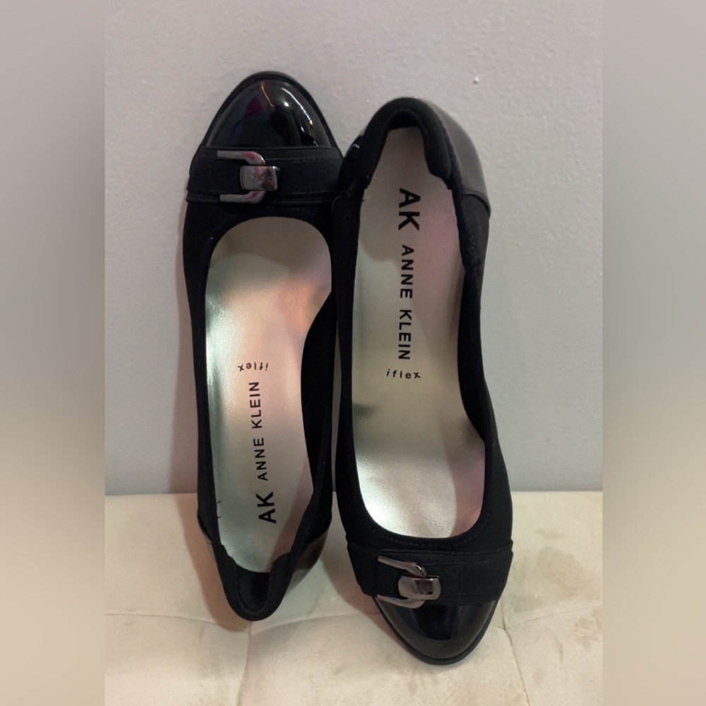 Anne Klein iflex heels size 8